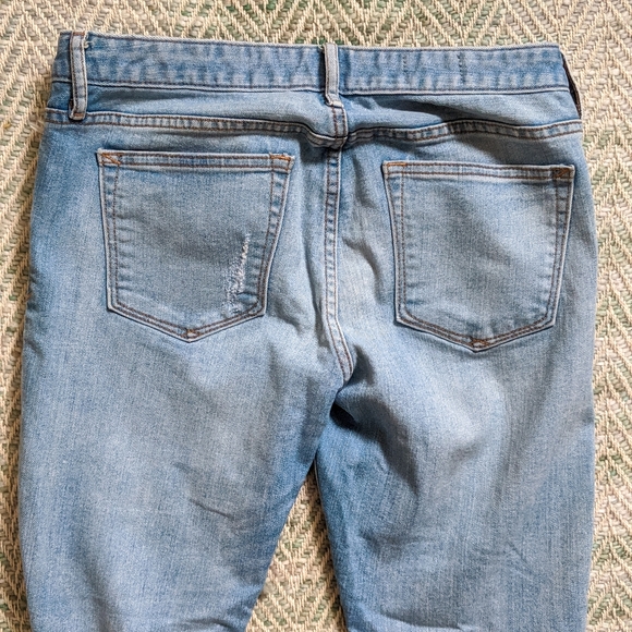Gap Distressed Light Wash Jeans Size 28 - Picture 5 of 7